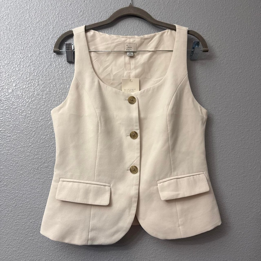 A New Day Women's Signature Crepe Sleeveless Scoop Vest